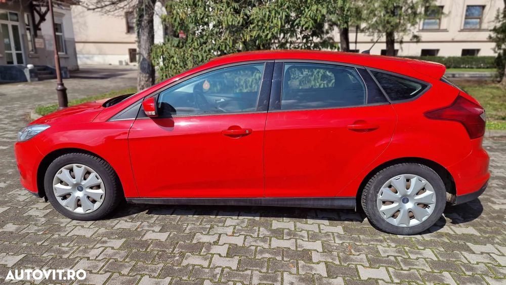Ford Focus - 1