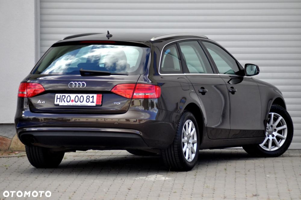 Audi A4 Avant 2.0 TDI DPF Ambiente - 5