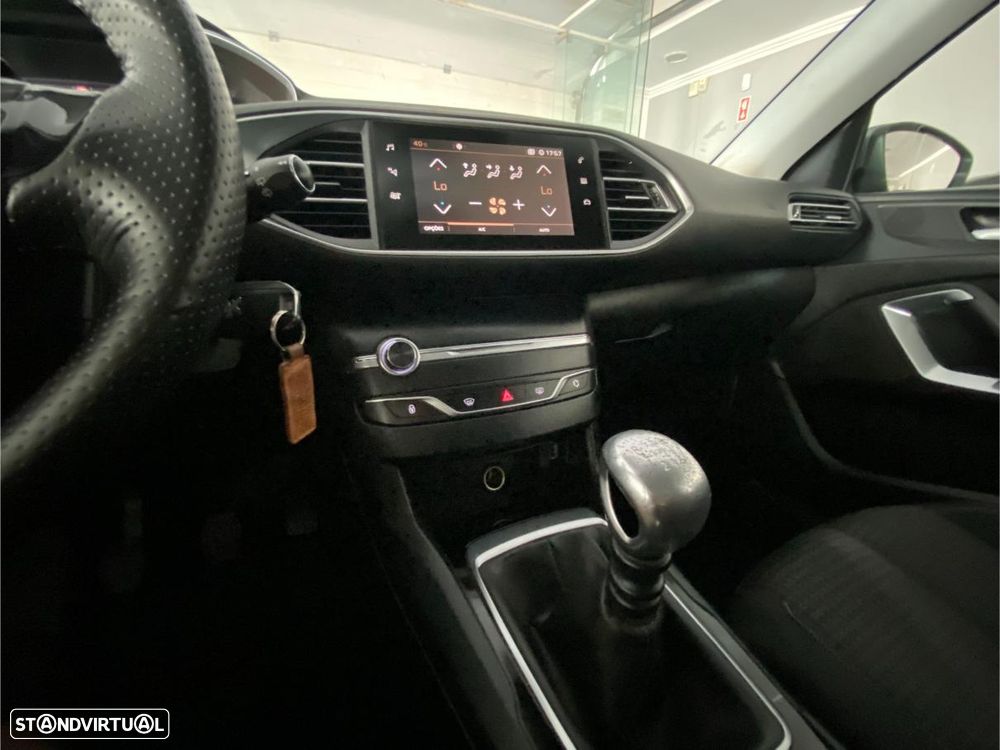 Peugeot 308 SW BlueHDi 100 Stop & Start Active - 27