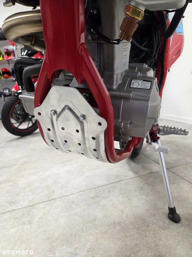 Barton FRX 125 - 12