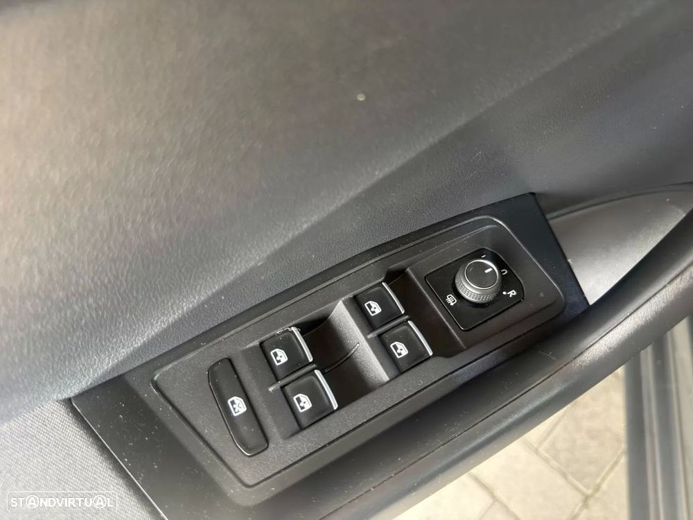 VW T-Roc 1.6 TDI - 21