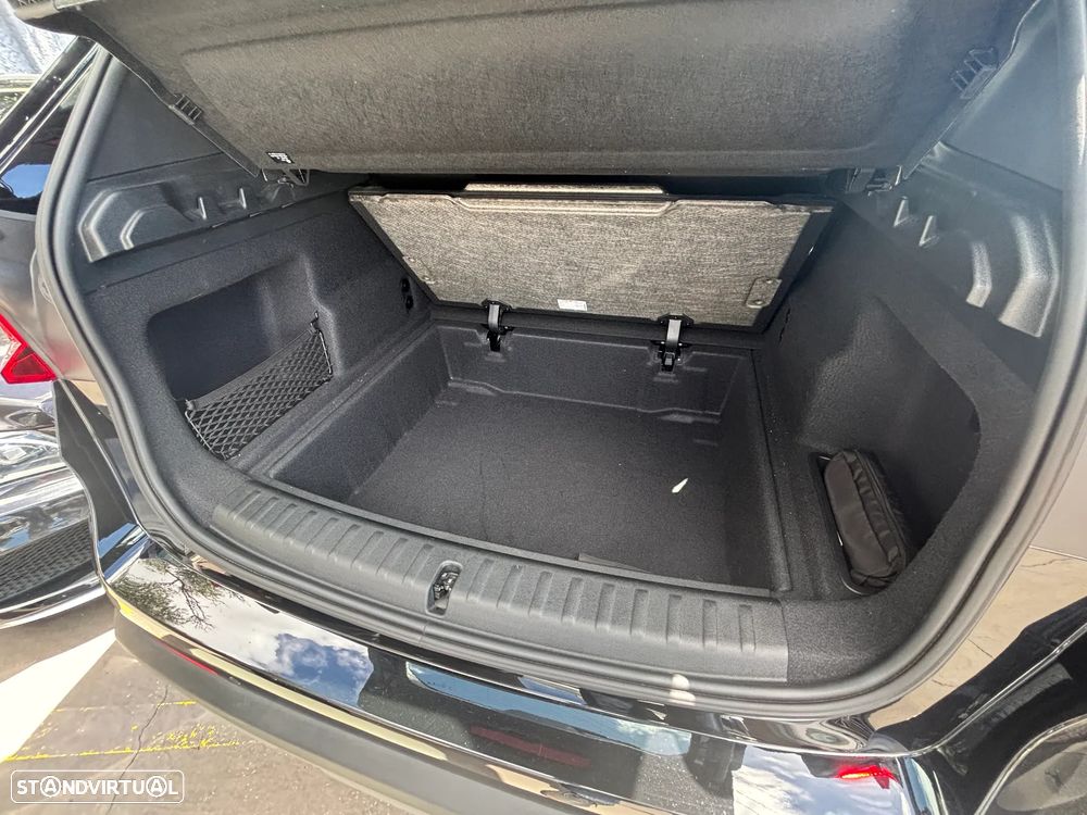 BMW X1 sDrive18i - 16