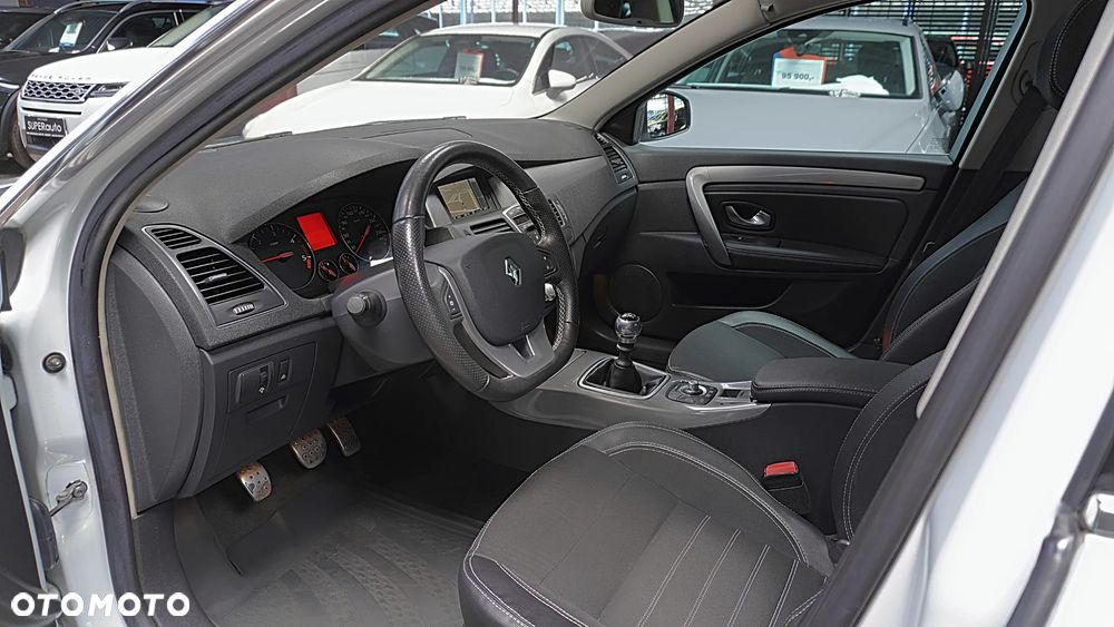 Renault Laguna 2.0 dCi NervaSport ESM - 13