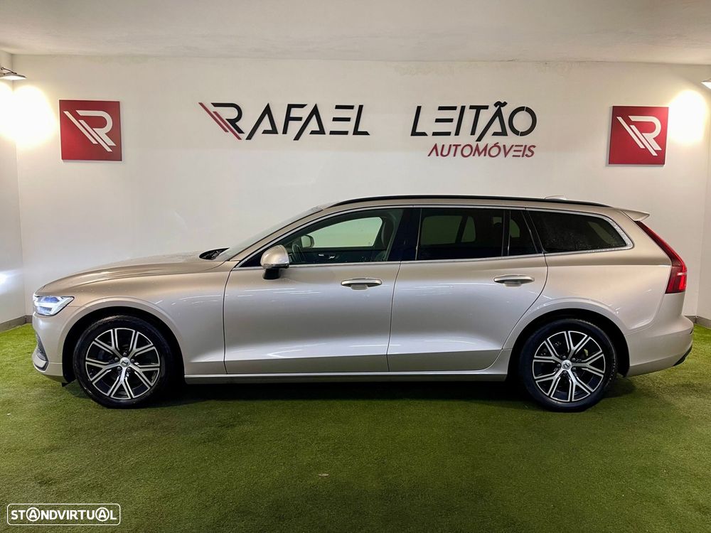 Volvo V60 2.0 B4 Momentum Geartronic - 9