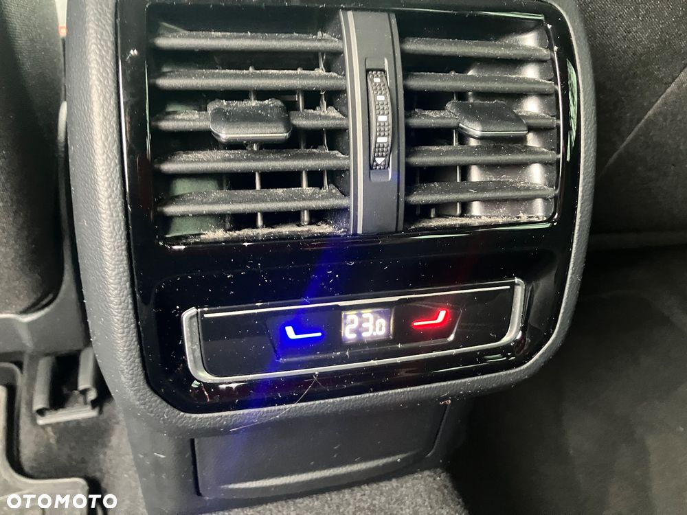 Volkswagen Passat 2.0 TDI SCR DSG Business - 12