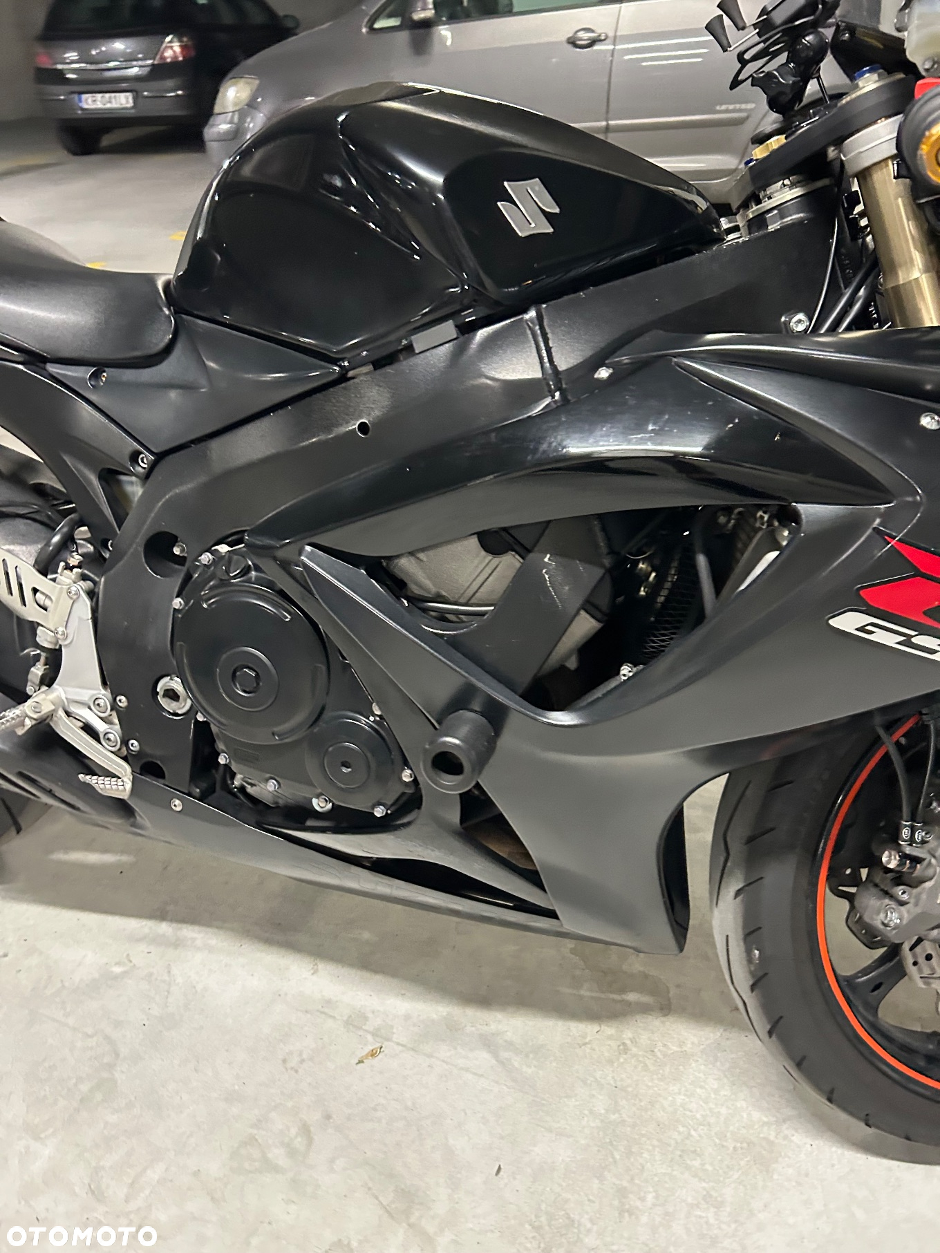 Suzuki GSX-R - 22