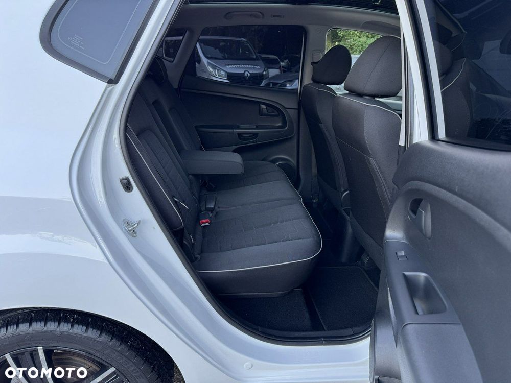 Kia Venga - 19