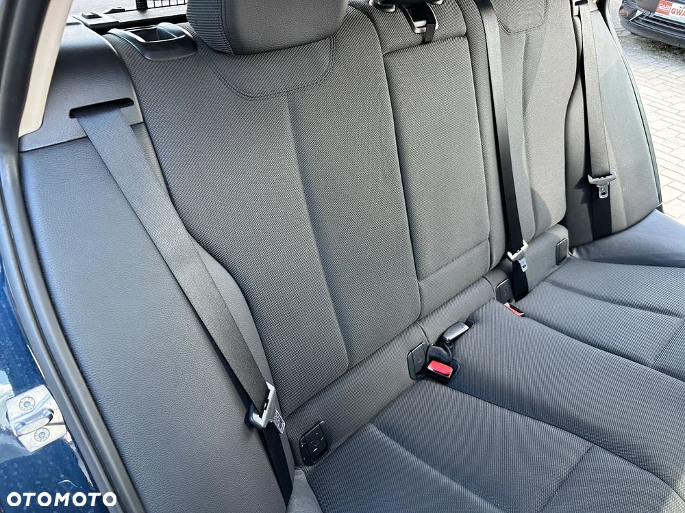 BMW Seria 3 - 24