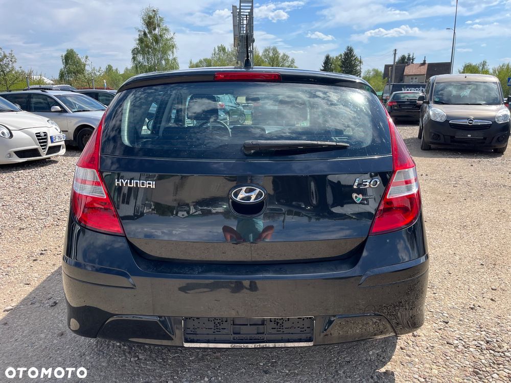 Hyundai i30 1.4 FIFA WM Edition - 4