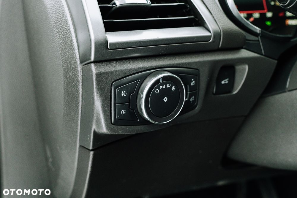 Ford Mondeo 2.0 TDCi Titanium PowerShift - 24