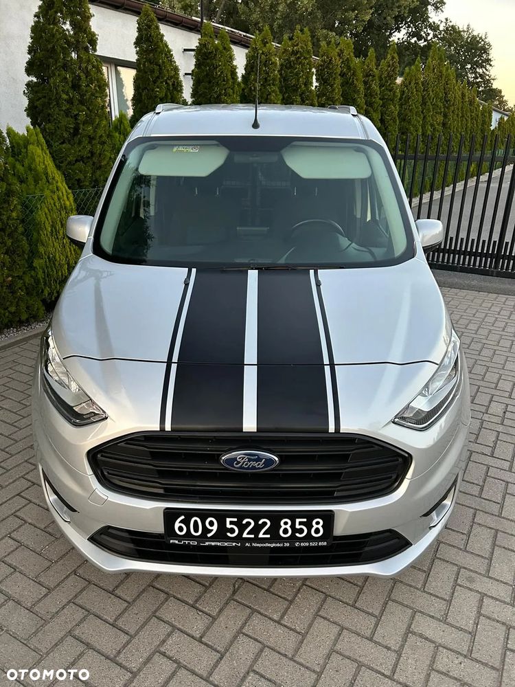 Ford Tourneo Connect Grand - 15