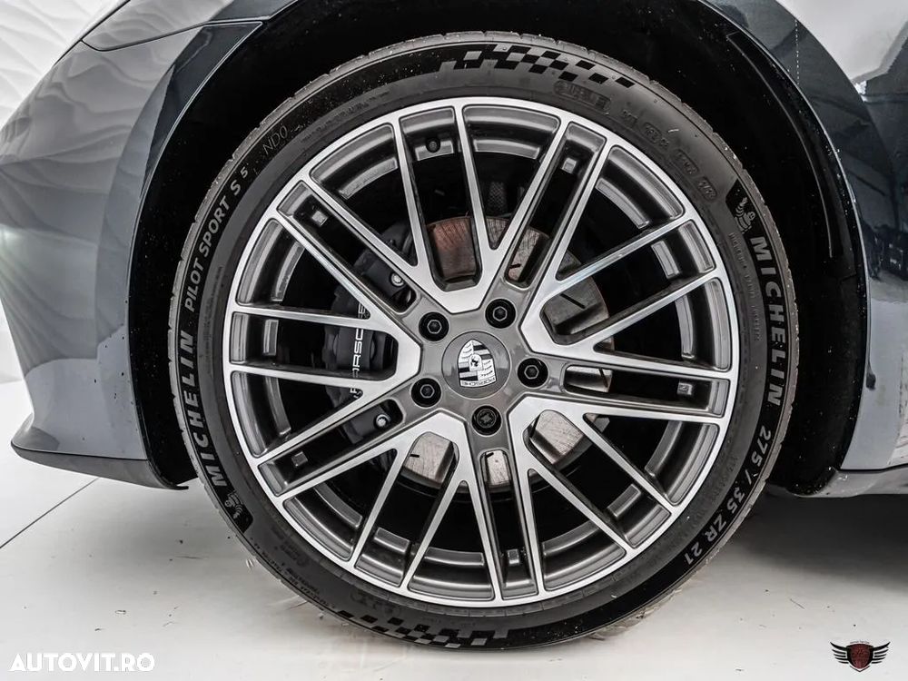 Porsche Panamera 4 - 38
