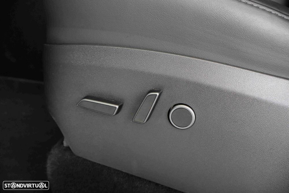 Tesla Model Y Long Range Tração Integral - 34