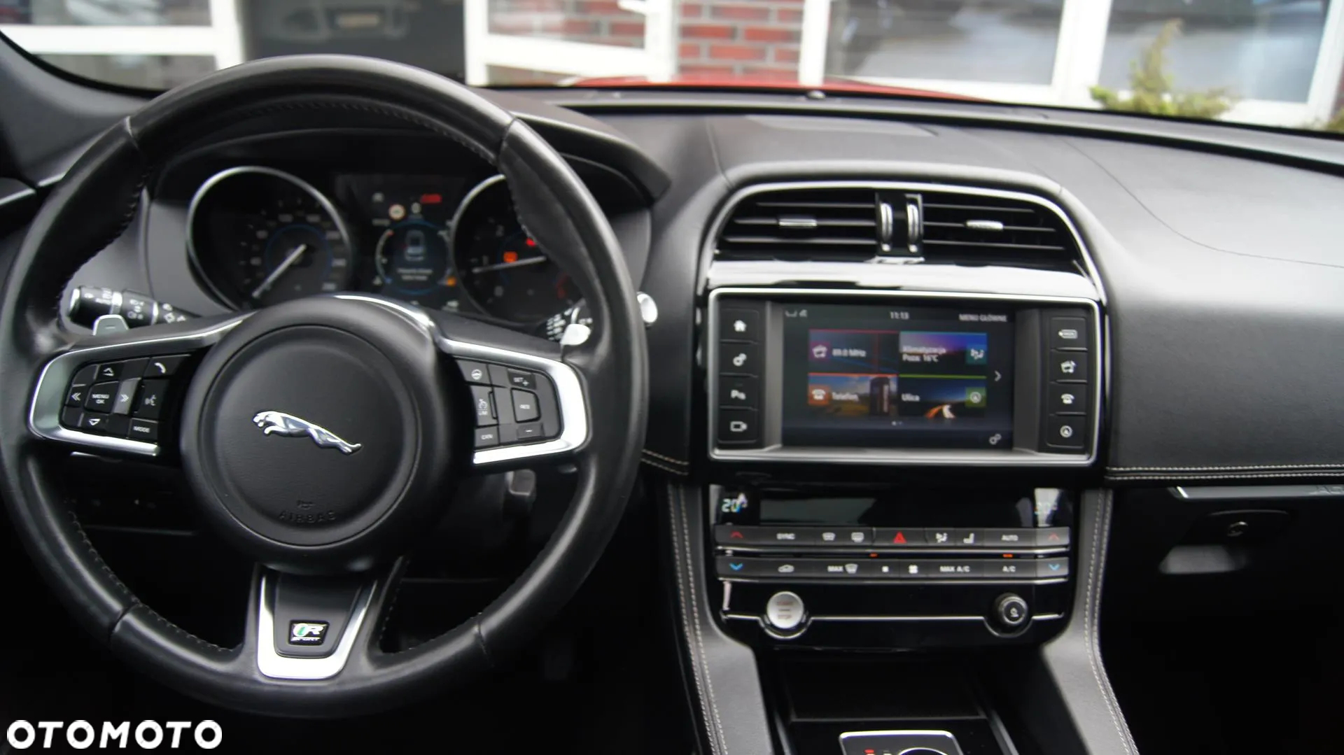 Jaguar F-Pace 2.0 i4D AWD R-Sport - 19