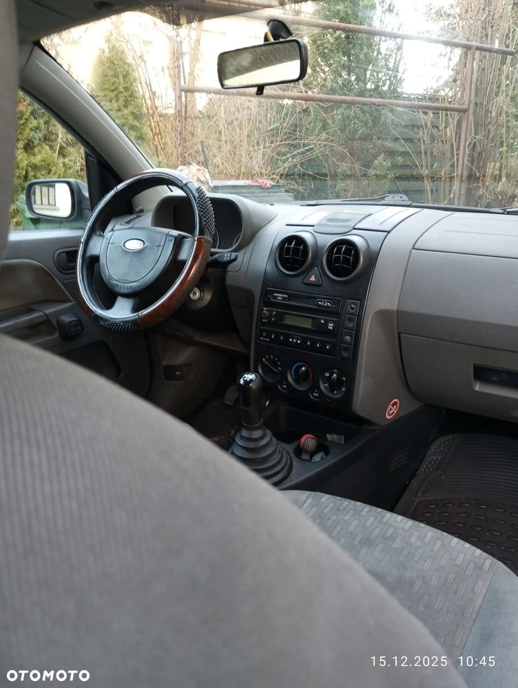 Ford Fusion 1.4 Ambiente - 4