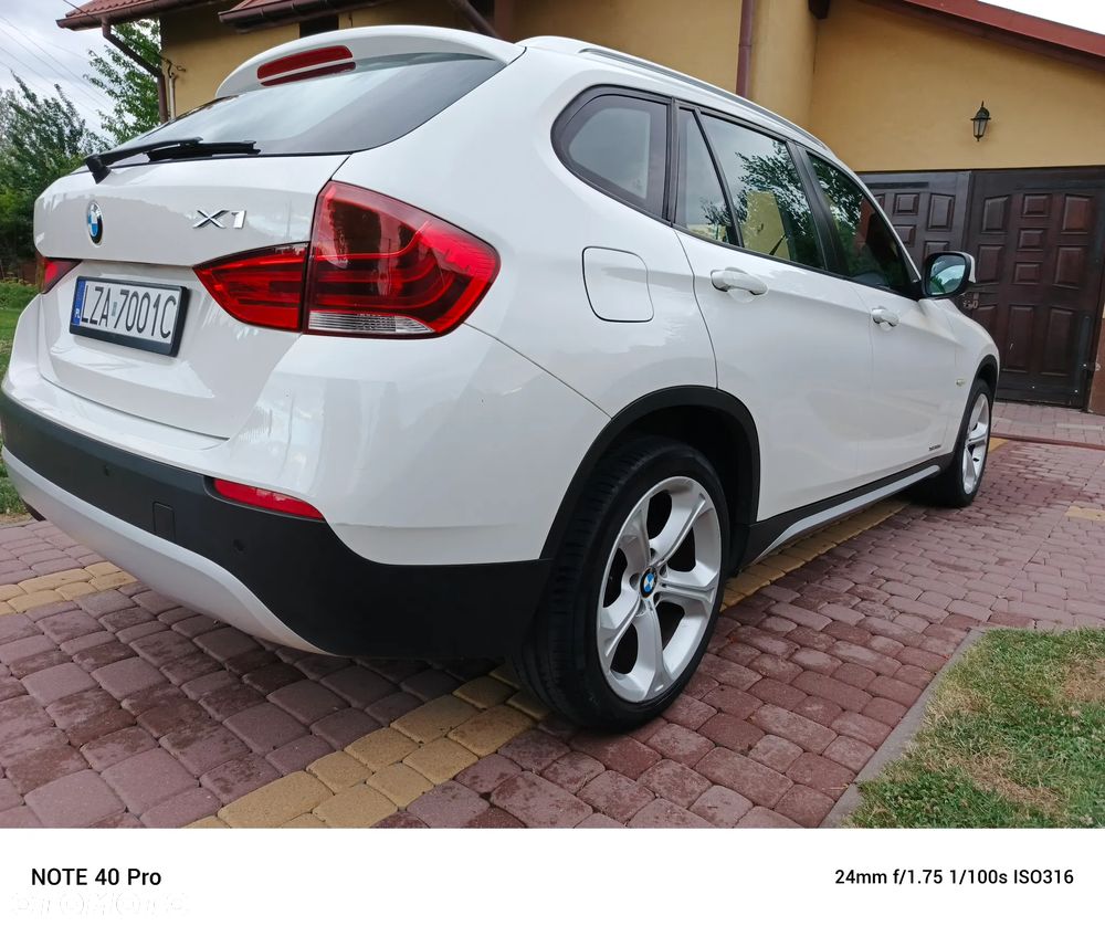 BMW X1 xDrive18d - 15