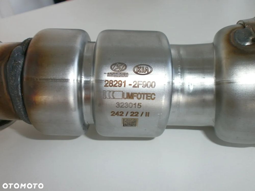 Rura rezonator intercoolera powietrza HYUNDAI nr kat. 282912F900 - 2