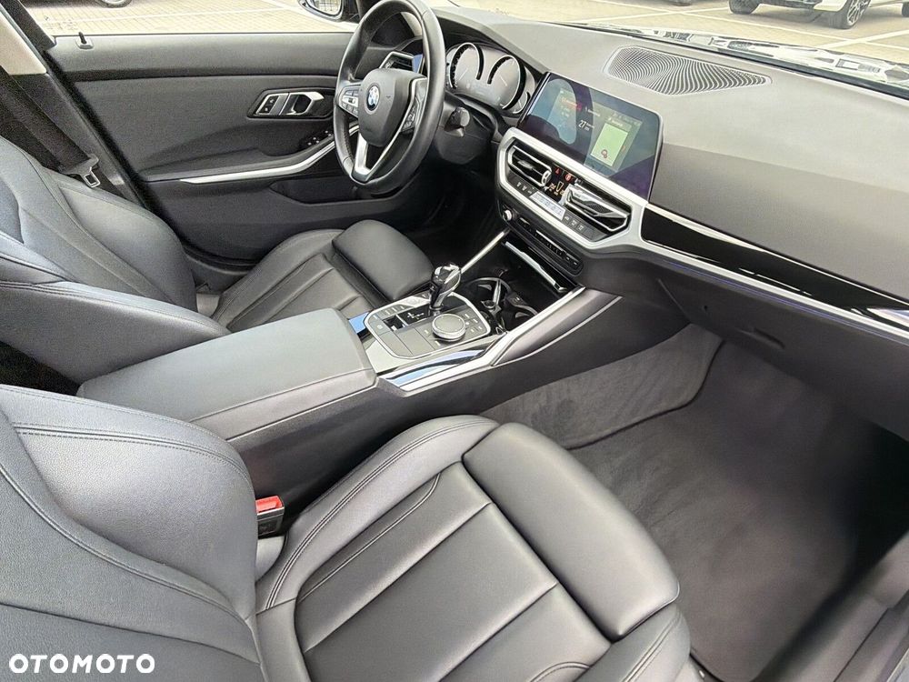 BMW Seria 3 - 17