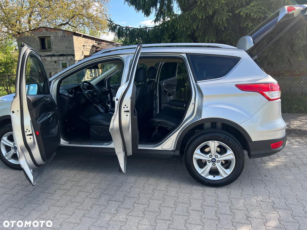 Ford Kuga 1.5 EcoBoost 2x4 Titanium - 13