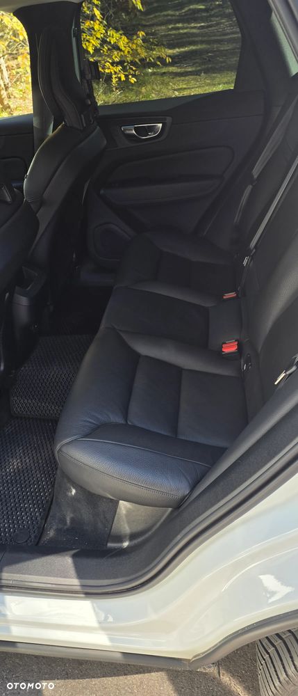 Volvo XC 60 - 8