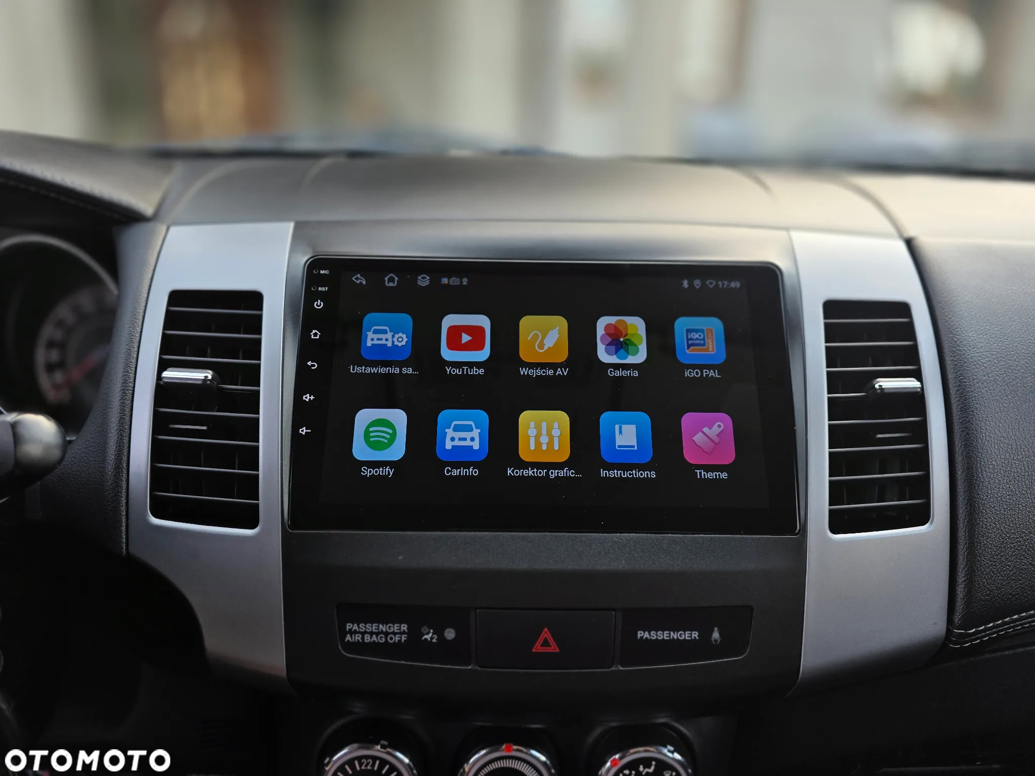 Mitsubishi Outlander - 31