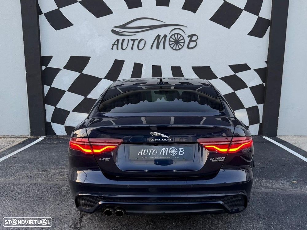 Jaguar XE 2.0 D R-Dynamic S - 10