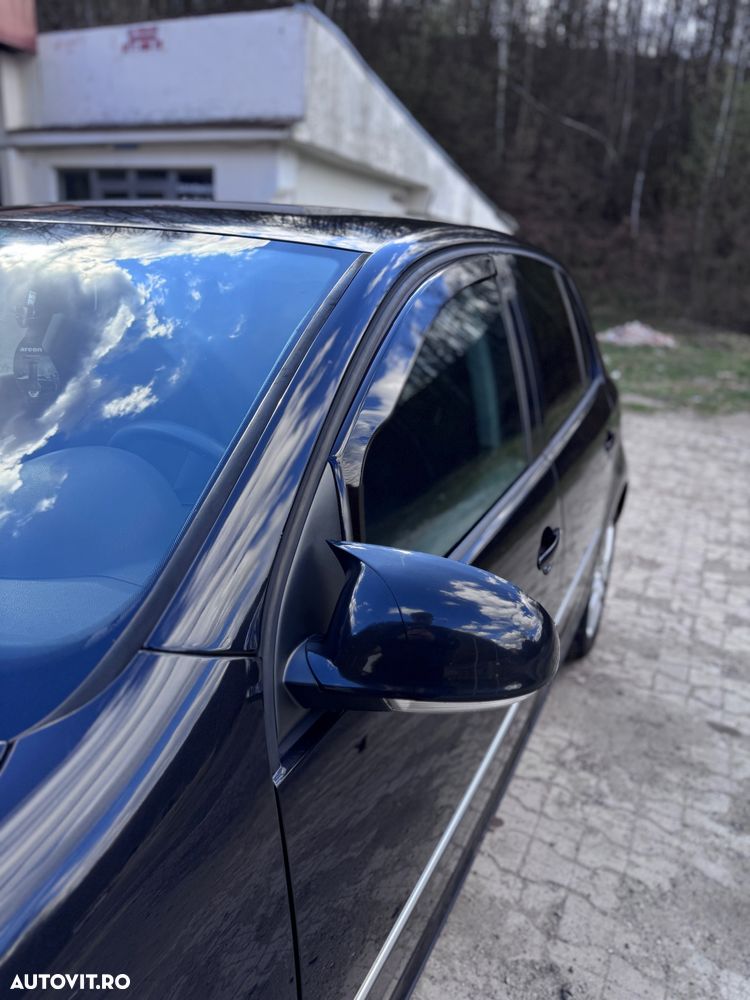 Volkswagen Golf - 11