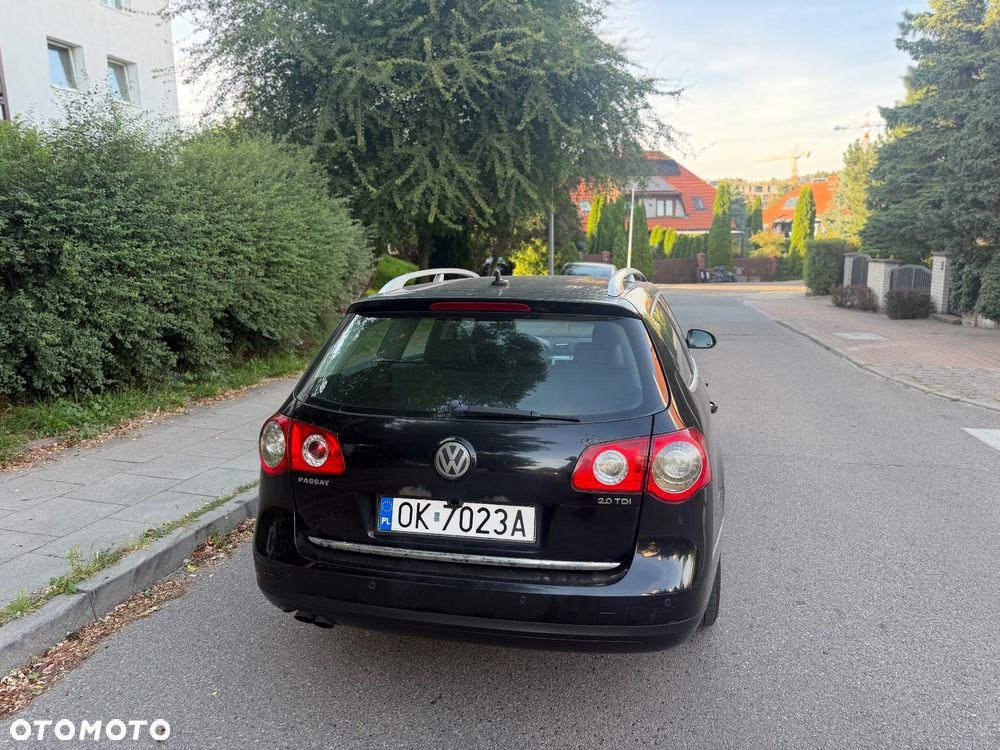 Volkswagen Passat 2.0 TDI DPF Highline - 5