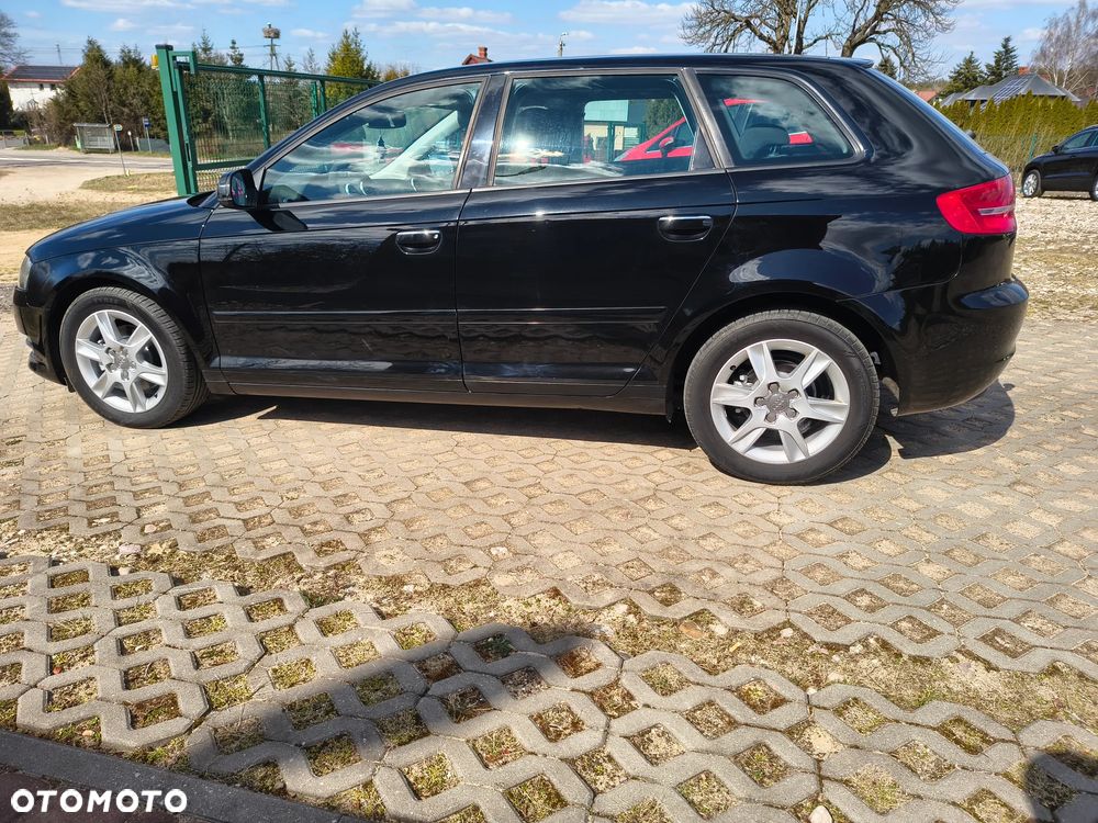 Audi A3 Sportback 1.6 TDI DPF Ambiente - 22
