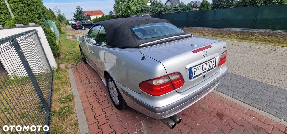 Mercedes-Benz CLK - 4