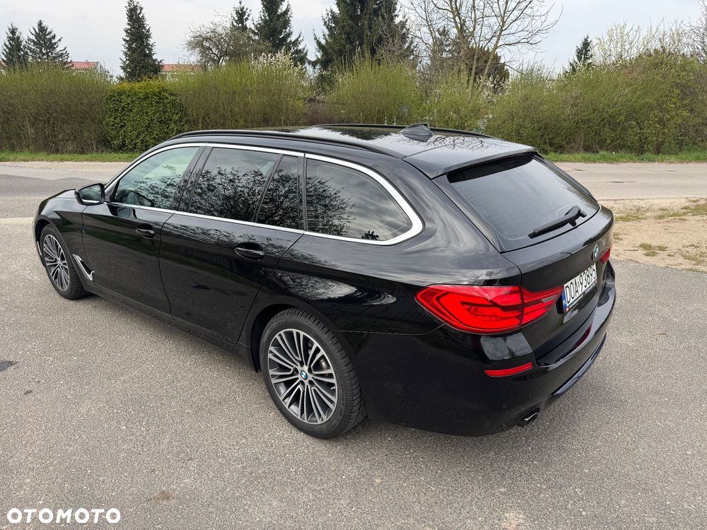 BMW Seria 5 518d Sport Line - 3