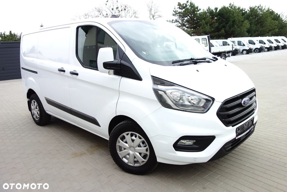 Ford Transit Custom Automat 2.0 Ecoblue 130 KM L1H1 Klima - 25
