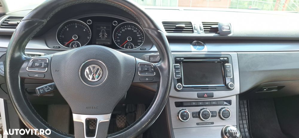 Volkswagen Passat 2.0 TDI 4Motion Comfortline - 6