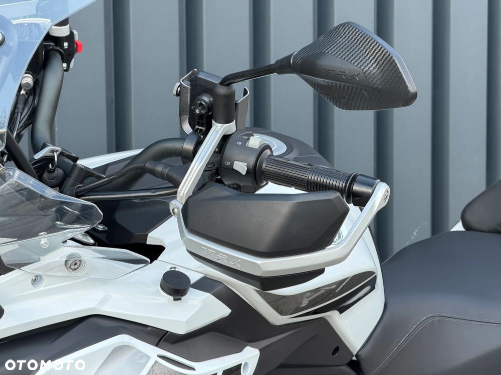 Benelli TRK 502X - 16