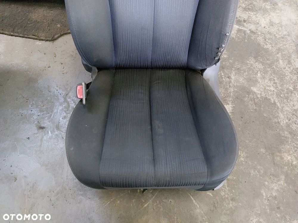 FOTELE LEWY PRAWY KANAPA TYŁ  SUBARU LEGACY V - 15