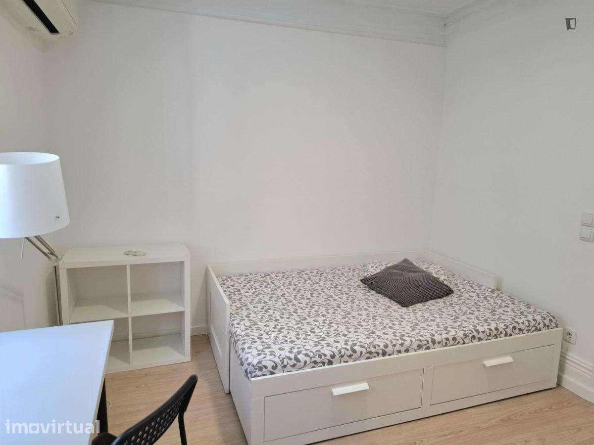 Quarto - localizado em Rio Tinto Porto - Grande imagem: 4/60