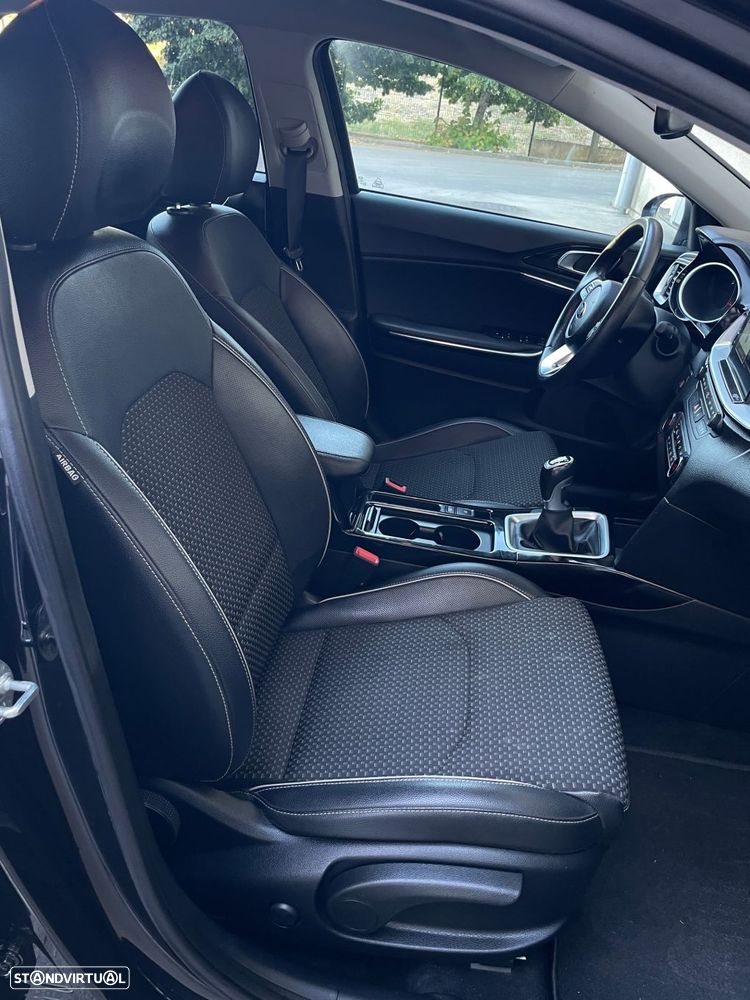 Kia Ceed 1.0 T-GDI TX - 24