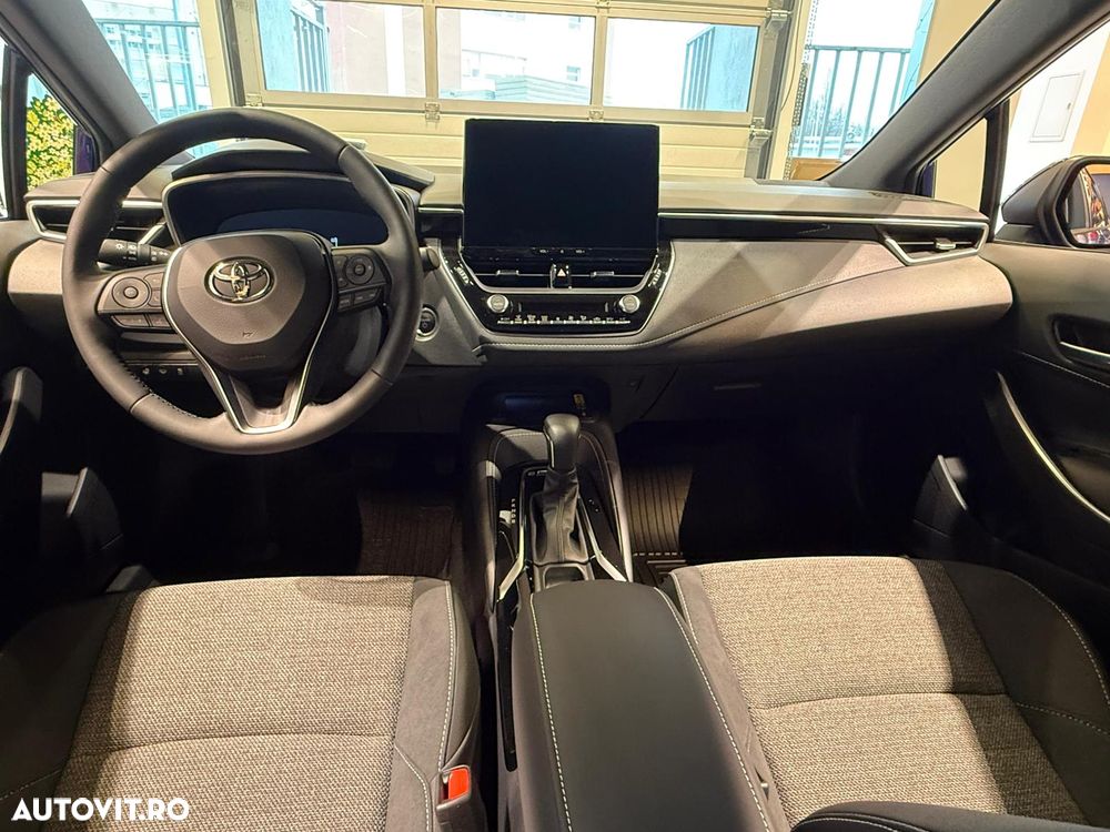 Toyota Corolla 1.8 HSD Dynamic - 5