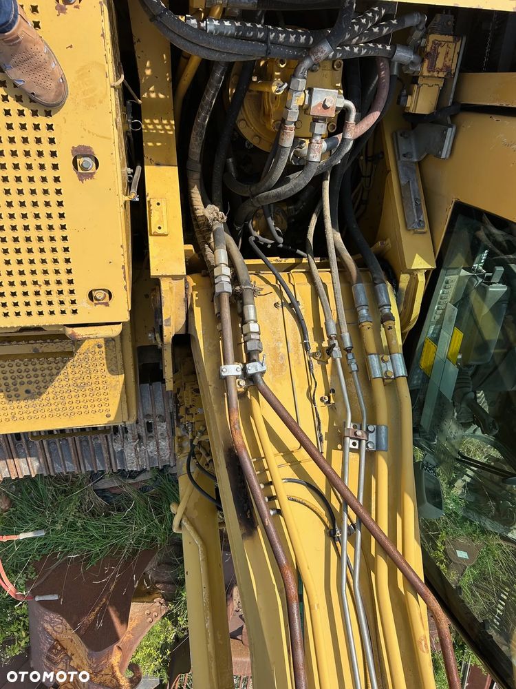 Caterpillar CAT 322C - 6