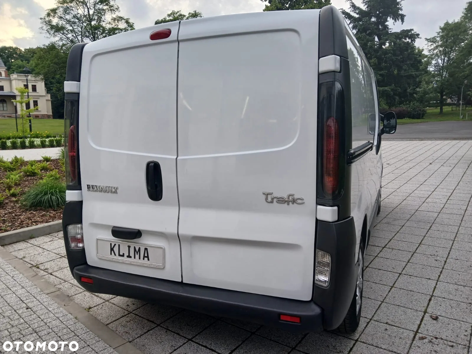 Renault TRAFIC - 9