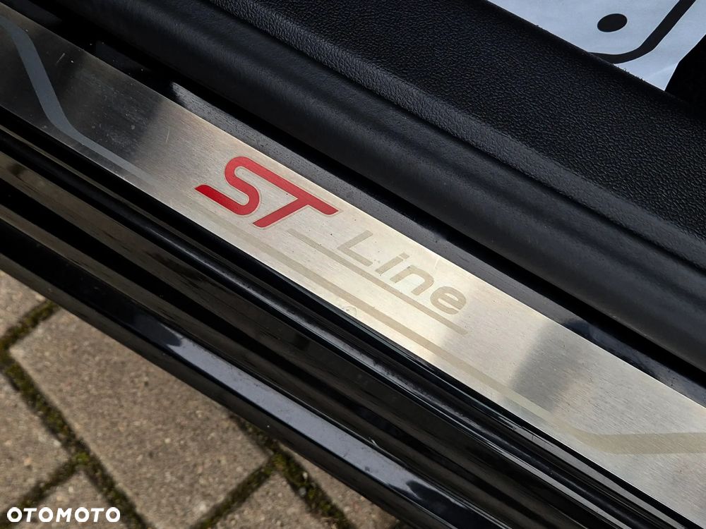 Ford Focus 1.5 EcoBoost ST-Line - 34