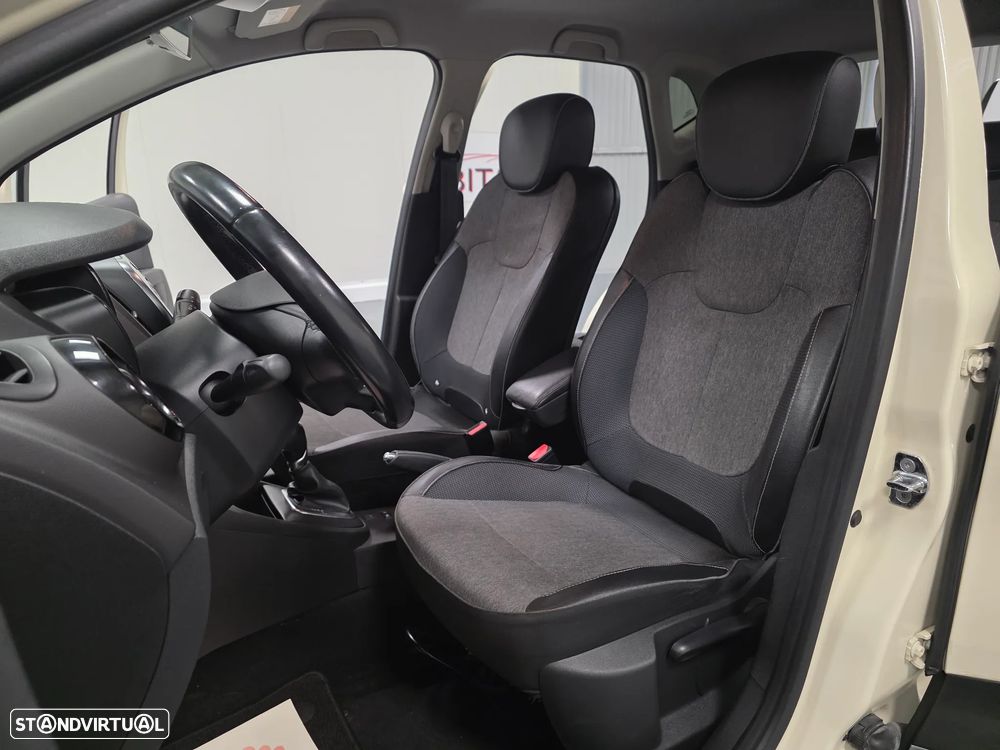 Renault Captur 1.5 dCi Exclusive EDC - 48