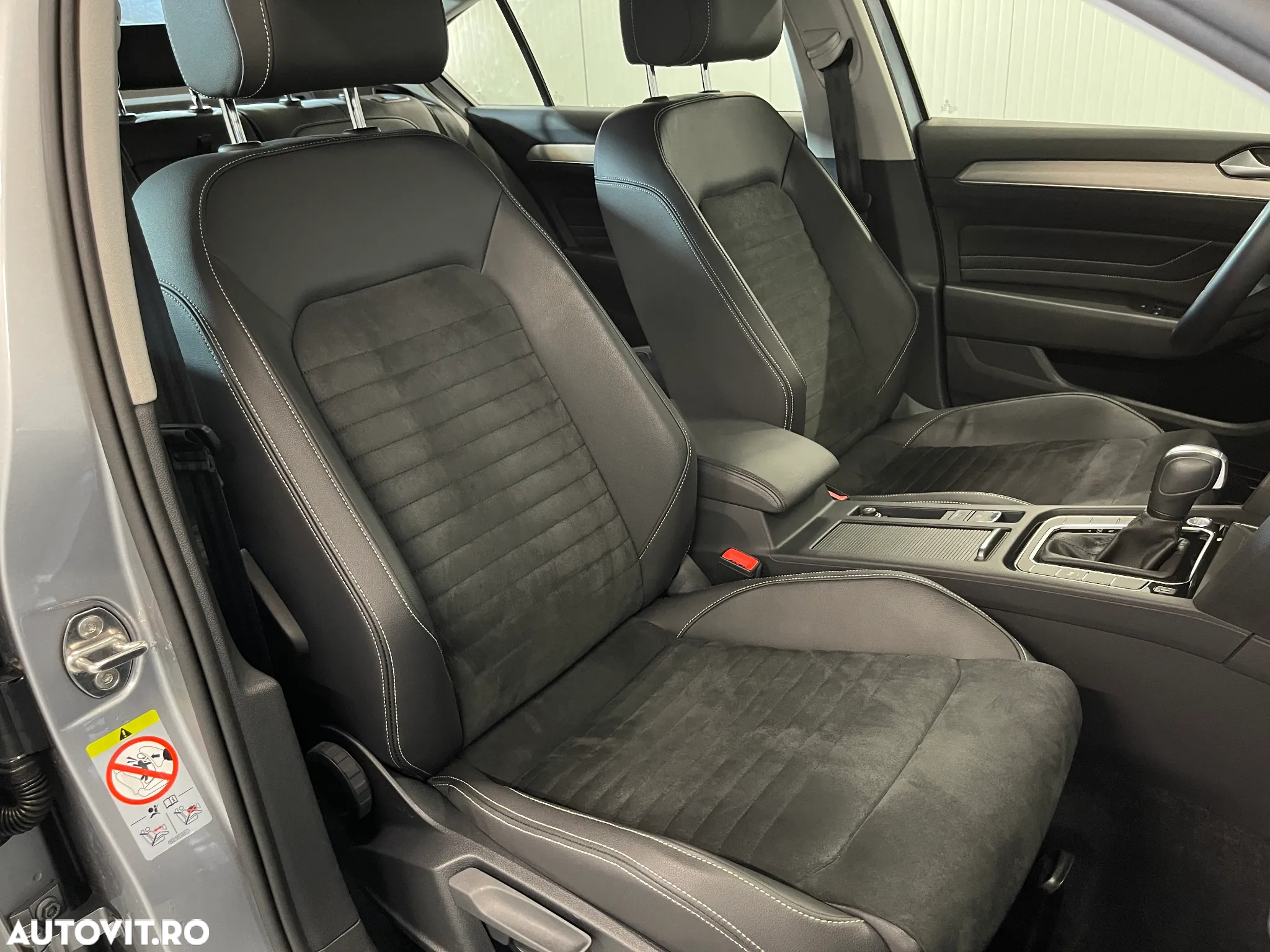 Volkswagen Passat 2.0 TDI DSG Highline - 9