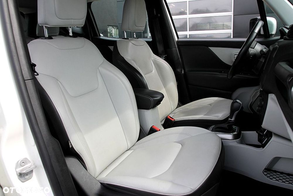 Jeep Renegade 1.4 MultiAir Limited FWD S&S - 23