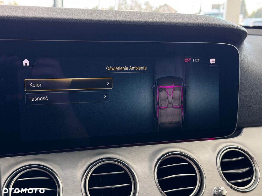 Mercedes-Benz Klasa E - 31