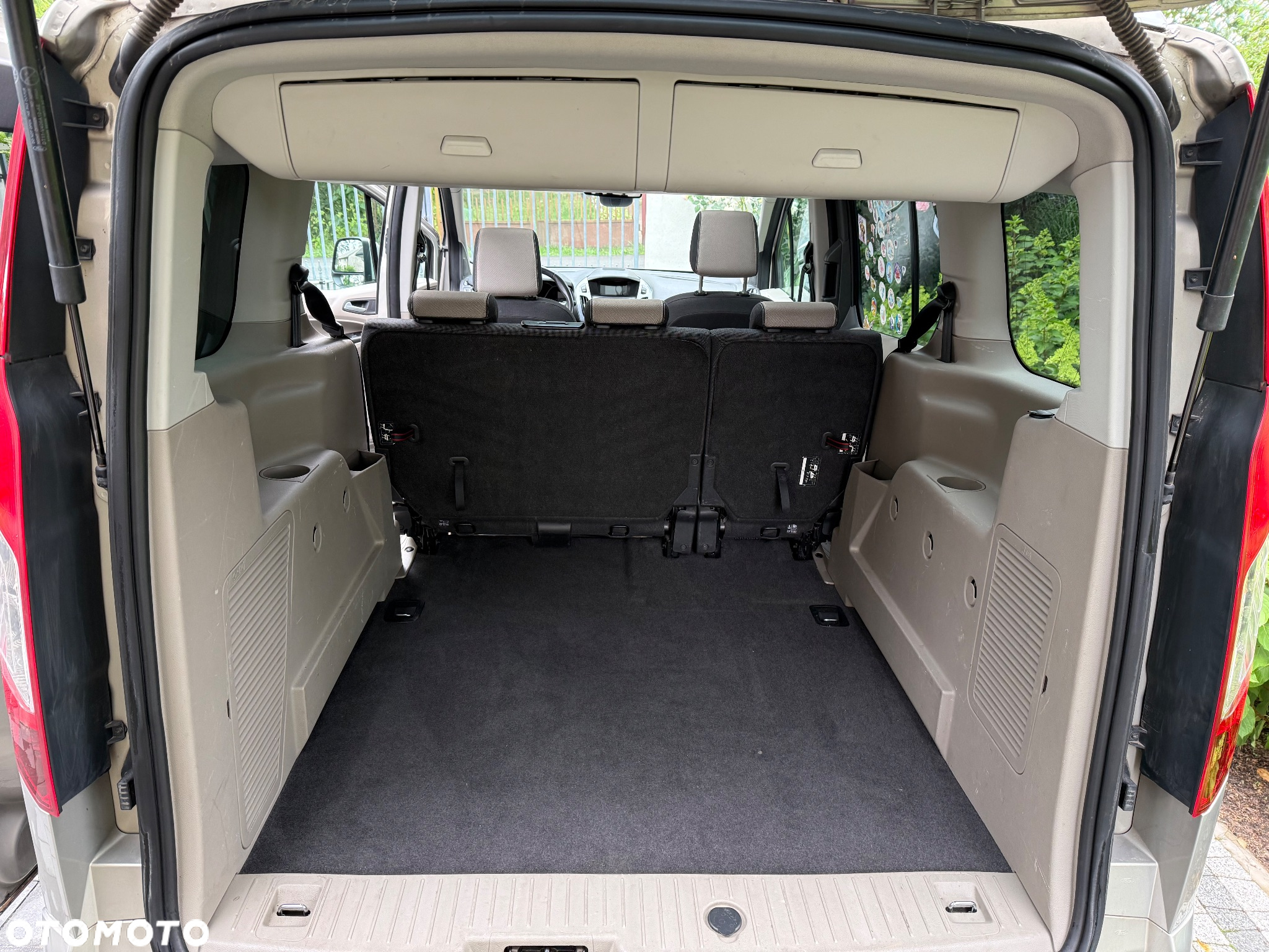 Ford Tourneo Connect 1.5 TDCi Titanium - 4