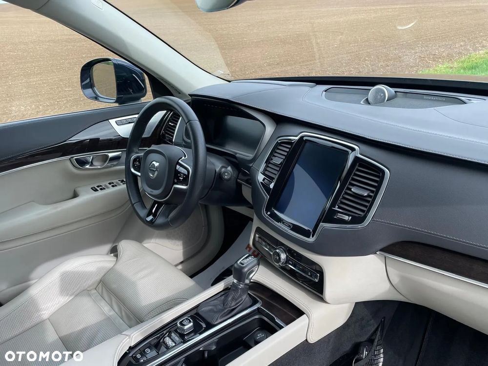 Volvo XC 90 D5 SCR AWD Inscription 7os - 13