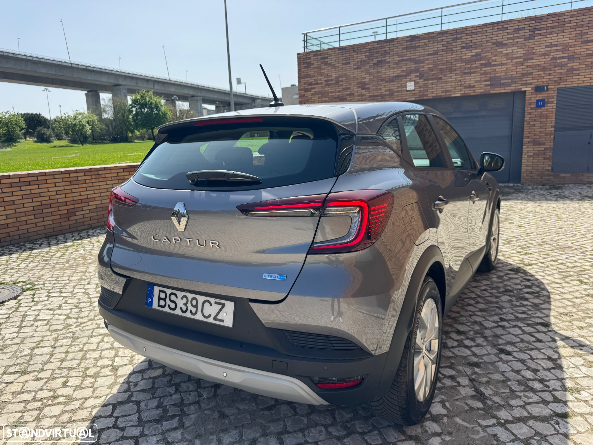 Renault Captur 1.6 E-Tech Full Hybrid Evolution - 6