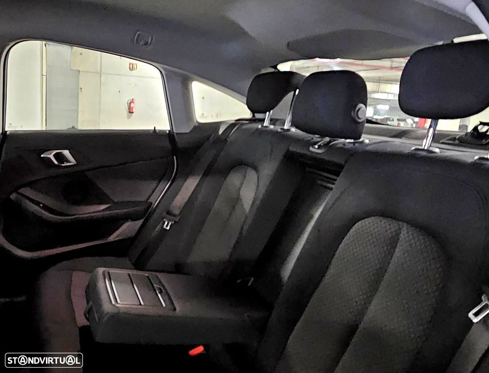 BMW 216 Gran Coupé - 23