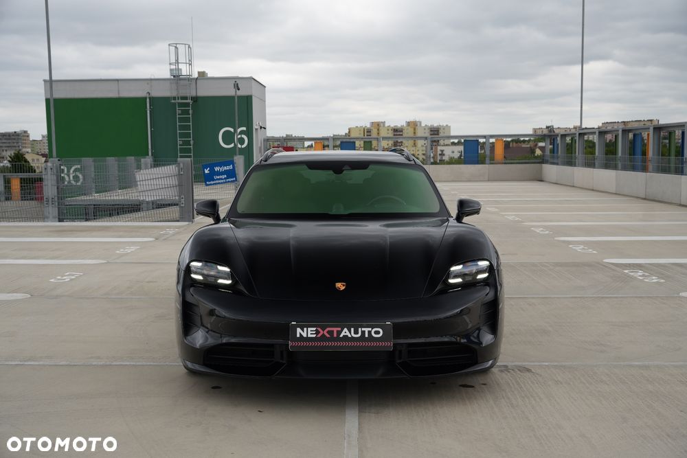 Porsche Taycan Turbo - 6